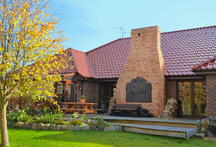 Частный дом из кирпича Jever с оттенком, Moorbrand желто-песочного